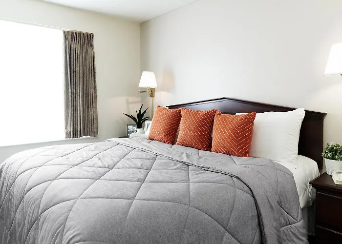 Intown Suites Extended Stay Dallas Tx - Love Field Airport
